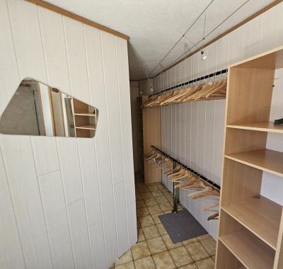 Chambre lumineuse pour étudiant à Saint-Etienne