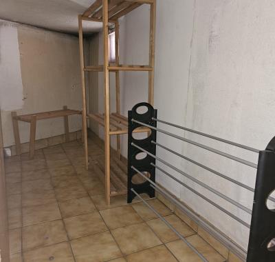 Chambre lumineuse pour étudiant à Saint-Etienne