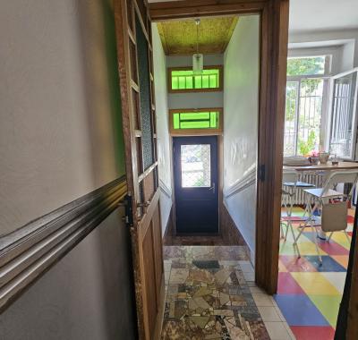 Chambre lumineuse pour étudiant à Saint-Etienne