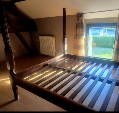 Chambre à louer,grand maison;-)
