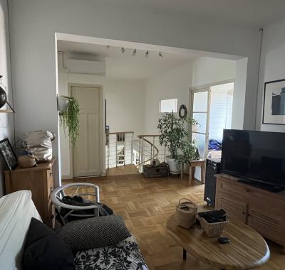 Chambre à louer dans maison