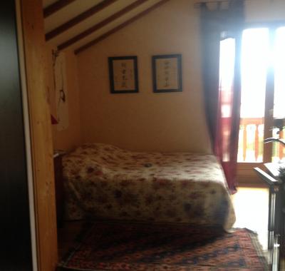 Chambre individuelle à louer pour femme Seulement