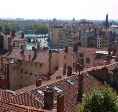 Chambre indépendante avec SDB-wc et kitchennette privées