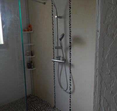 Chambre 2 places dans une maison à la campagne