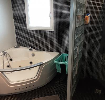 Chambre à louer pour étudiant ou jeune travailleur chez l'habitant