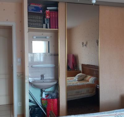 Chambre à louer pour étudiante