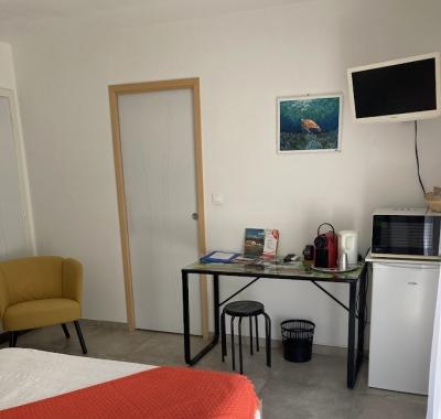 Chambre étudiant/déplacements pro, salle d'eau-WC privé