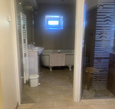 Chambre pour une ou deux nuits maximum