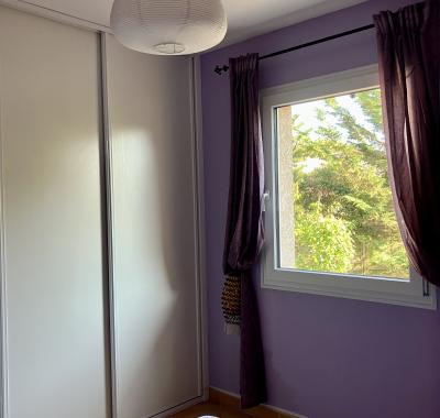 Une chambre sympa dans une maison accueillante!