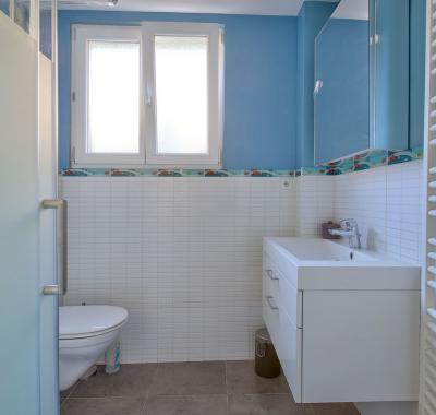 Chambre Jaune, sdb partagée, 2èm étage