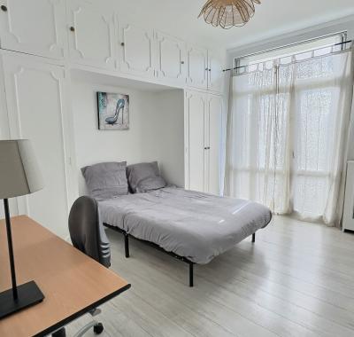 Appartement lumineux 2 pièces – Disponible dès octobre