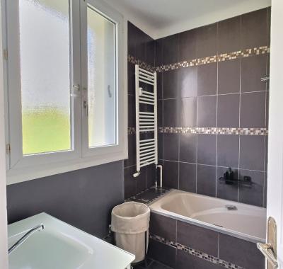 Appartement lumineux 2 pièces – Disponible dès octobre