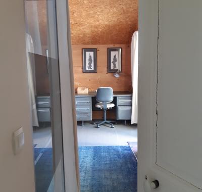 GRANDE CHAMBRE + SDB PRIVATIVE pour une ETUDIANTE