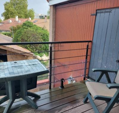 1er étage de notre Maison: Chambre/cuisine/salle D'eau/salon