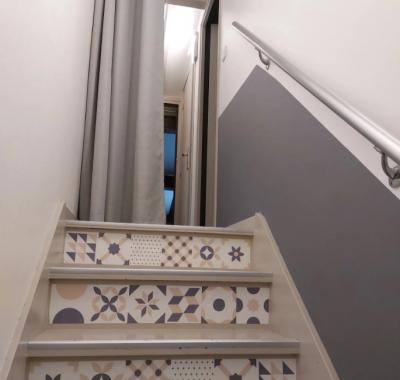 1er étage de notre Maison: Chambre/cuisine/salle D'eau/salon