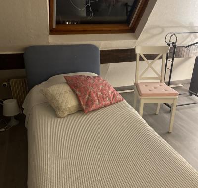 Chambre indépendante s dpuche privative calme, confort, convivialité