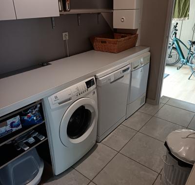 Chambre + 1 pièce. 2 pers. Proximité A7,N7, ViaRhôna