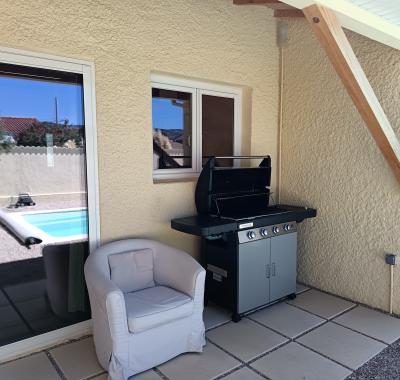 Chambre + 1 pièce. 2 pers. Proximité A7,N7, ViaRhôna