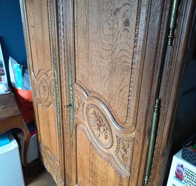 Chambre toute équipée avec frigo et micro-ondes