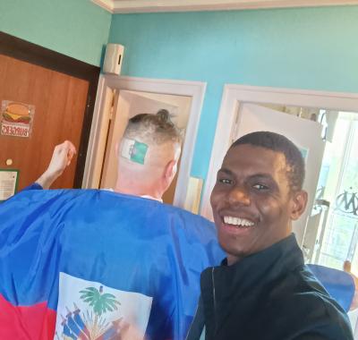 Chambre toute équipée avec frigo et micro-ondes