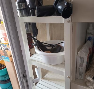 Chambre toute équipée avec frigo et micro-ondes