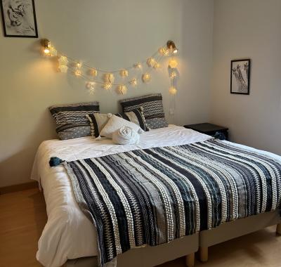 CHAMBRE chaleureuse et cosy