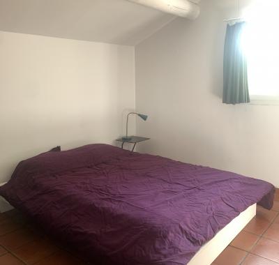 Grand studio au calme avec terrasse