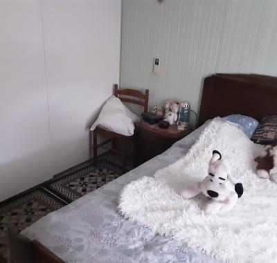 2chambre à louer dans maison avec 2500 m2 de terrain