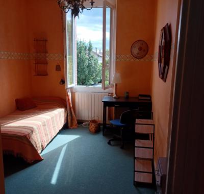 Chambre à louer  à tarbes 65000