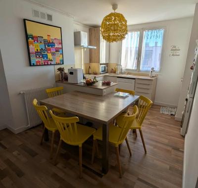 Chambre meublée à louer dans une résidence toulousaine avec parking