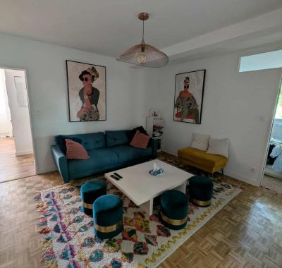 Chambre meublée à louer dans une résidence toulousaine avec parking