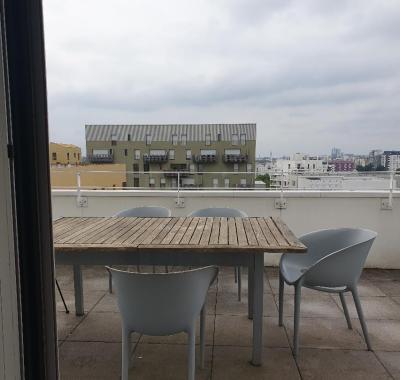 Chambre et salle de bain privative proche de la gare