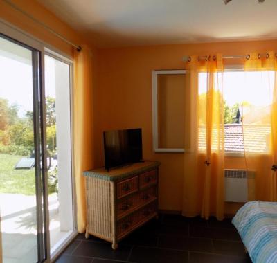 CHAMBRE  SUR ALIGNAN DU VENT