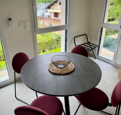 Studio meublé à louer à Méry