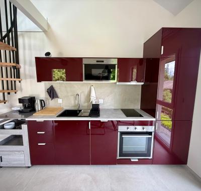 Studio meublé à louer à Méry