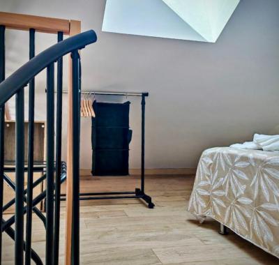 Studio meublé à louer à Méry