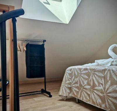 Studio meublé à louer à Méry