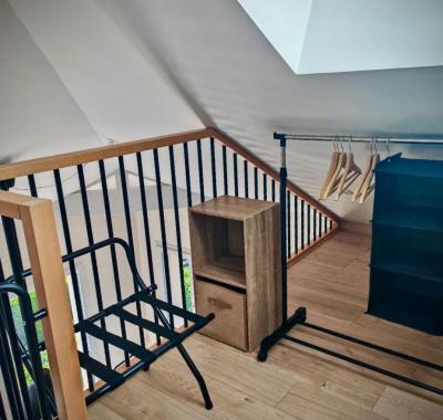 Studio meublé à louer à Méry