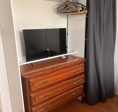 Chambre à louer à Bron pour femmes uniquement