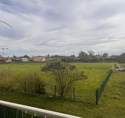 Chambre à louer à Bron pour femmes uniquement