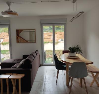 Maison Chartres Réchèvres – Chambre meublée