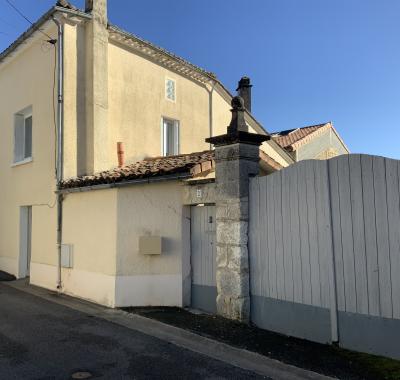 3 chambres à louer 5 min. Angoulême, festival bd, chambre lit 130