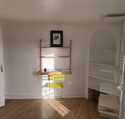 Chambre avec balcon et vue sacré-cœur (paris - 75017)