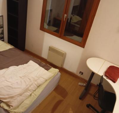 Chambre à louer dans maison calme et spacieuse