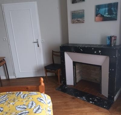 Chambre meublée avec salle de bain privative