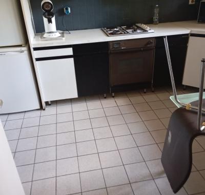 Chambre à louer dans maison spacieuse