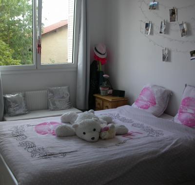 Chambre chez l'habitant dans un immeuble tranquille!