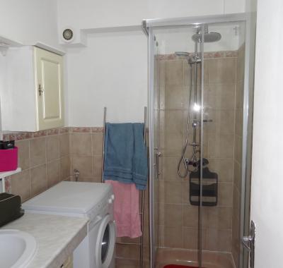 Chambre a louer dans appart dernier étage