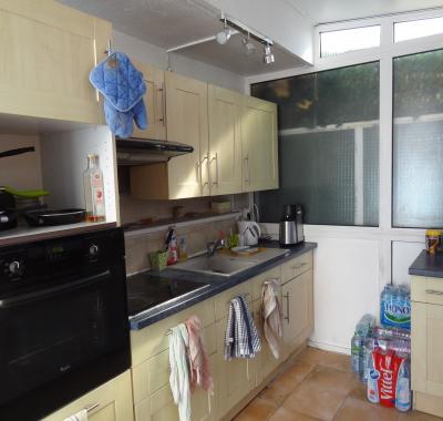 Chambre a louer dans appart dernier étage