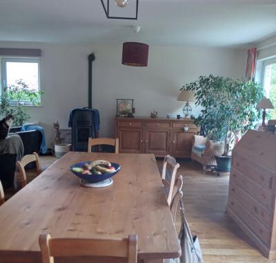 Chambre 10m2 dans grand maison calme à la campagne